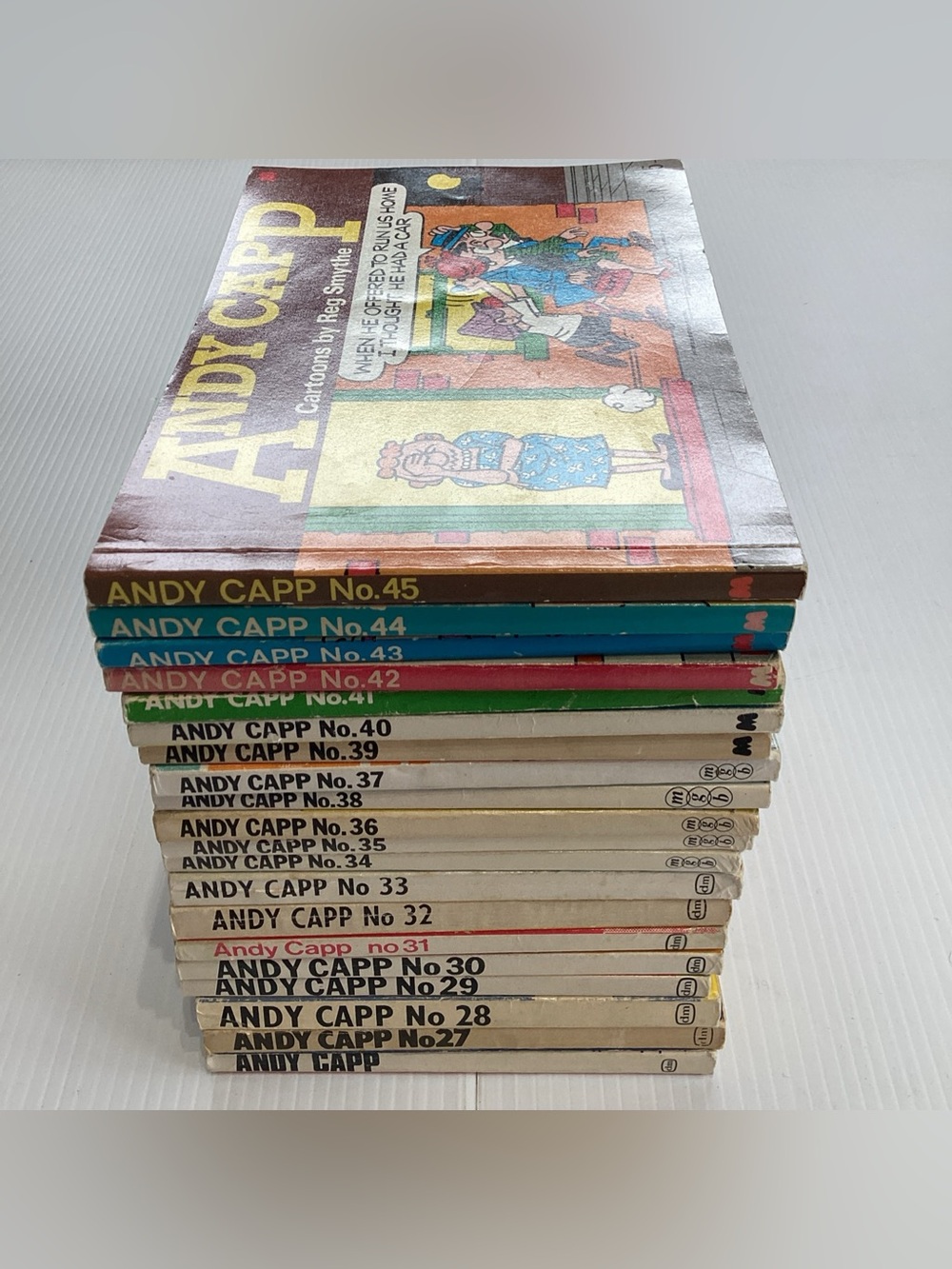 Reg Smythe  The World of Andy Capp No 26 - 45 Mirror Books Paperback